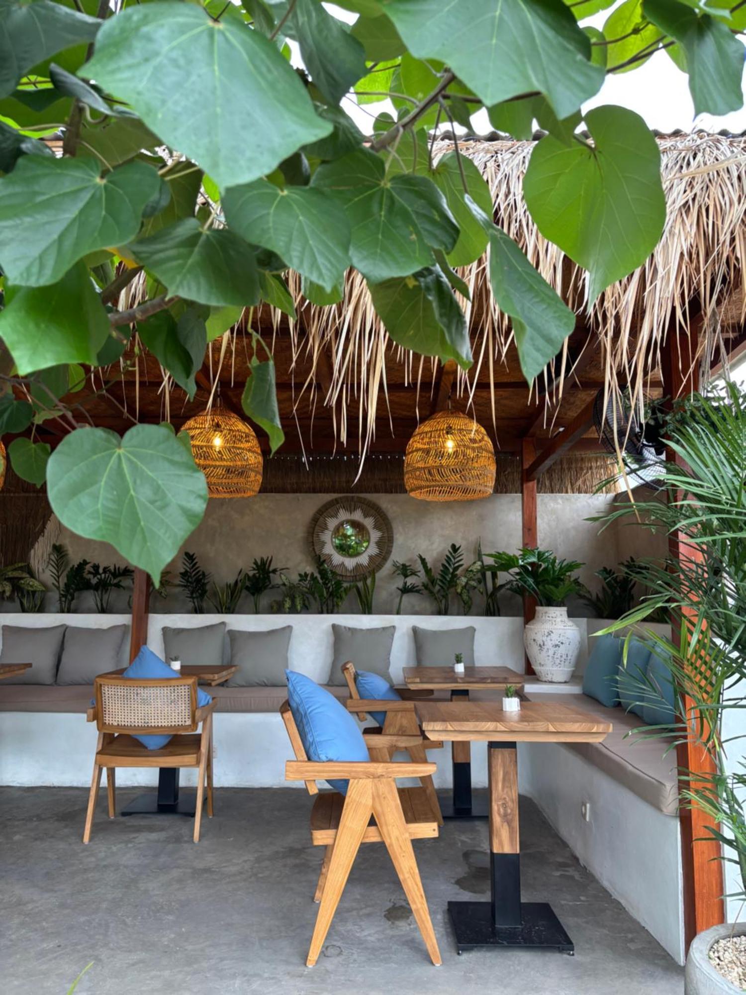 Kaje Cottage & Restaurant Tanglad Exterior photo